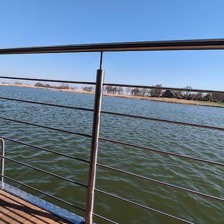 Hausboot Wangermeerblick ชิลลิคช์ ภายนอก รูปภาพ