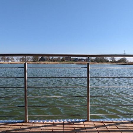 Hausboot Wangermeerblick ชิลลิคช์ ภายนอก รูปภาพ