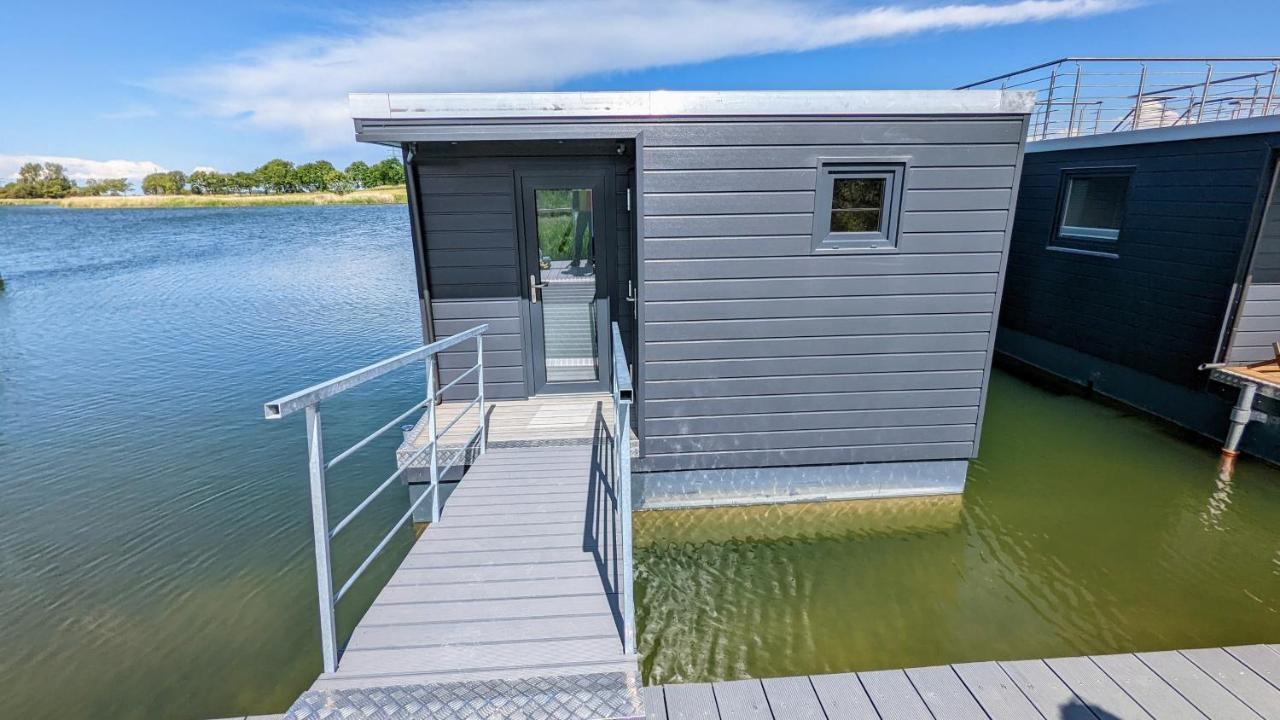 Hausboot Wangermeerblick ชิลลิคช์ ภายนอก รูปภาพ