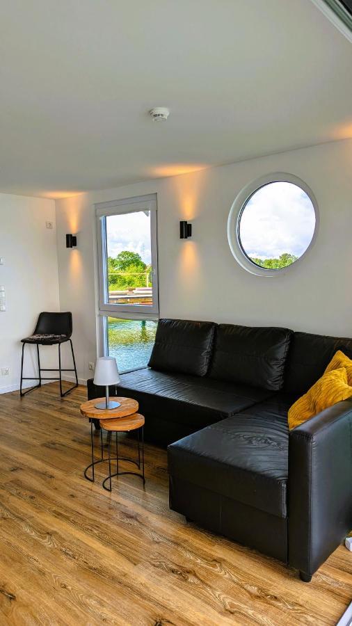 Hausboot Wangermeerblick ชิลลิคช์ ภายนอก รูปภาพ